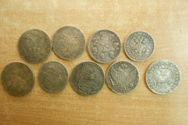 Старовині монети, що виявили прикордонники