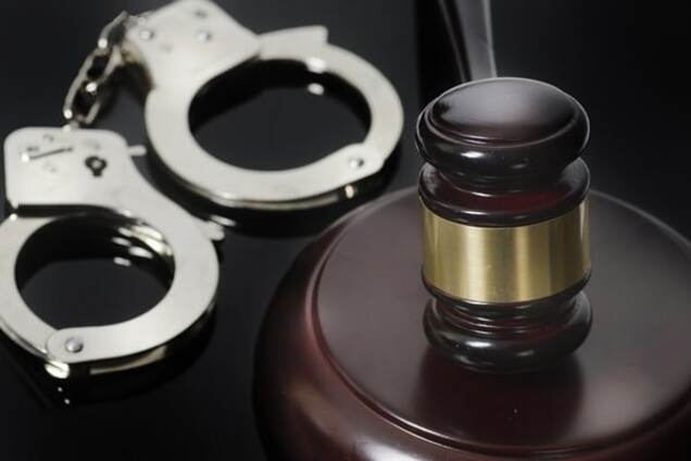 Суд арестовал организатора изготовления суррогата