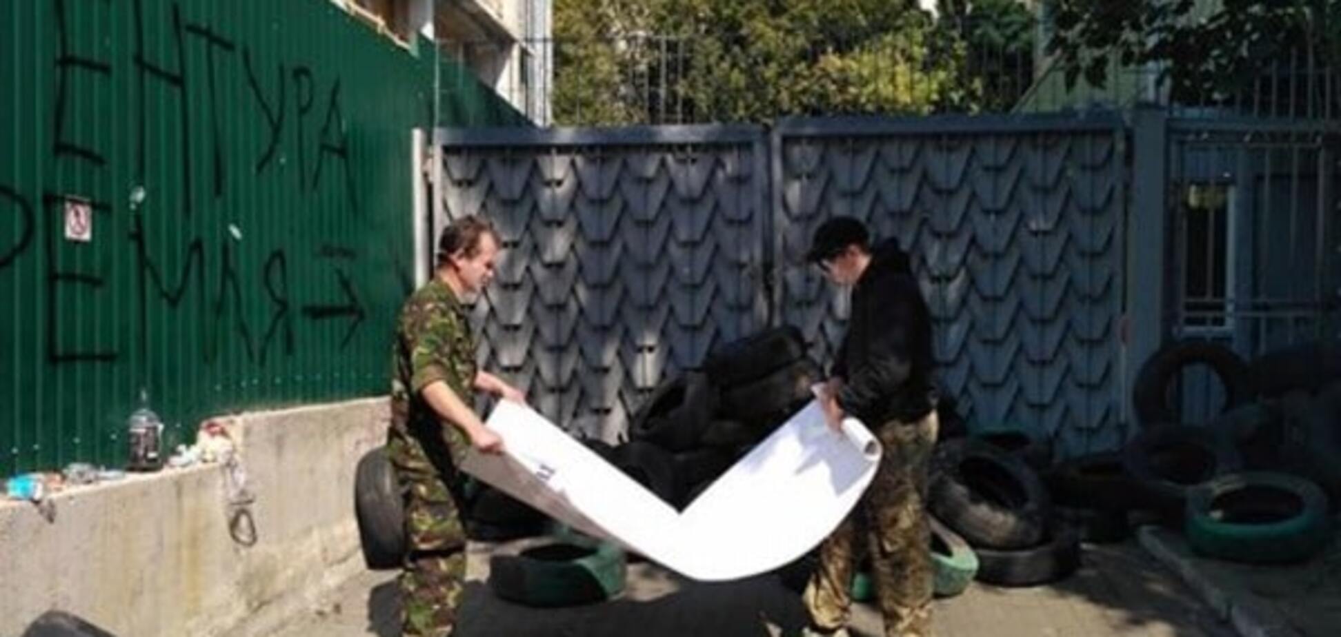 'Интер' уговорил пикетчиков снять блокаду офиса