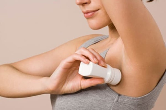 Чем опасны для здоровья дезодоранты и антиперспиранты: мнение врача