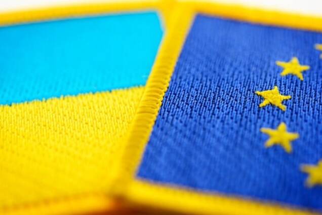 Уже з 1 грудня: три сценарії отримання безвізового режиму з Євросоюзом для України