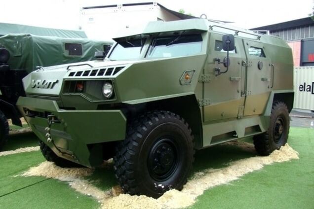 В Беларуси тестируют новый броневик Volat V1: видеофакт