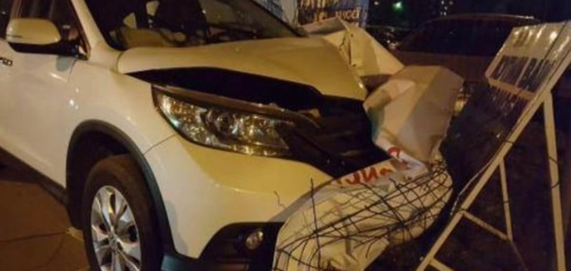 П'яна ДТП у Києві: водій розбив чотири автомобілі