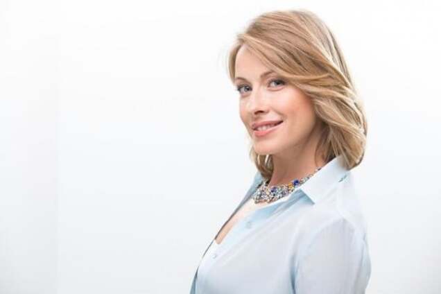 Елена Кравец показала, как убаюкивает новорожденную дочь: опубликовано видео