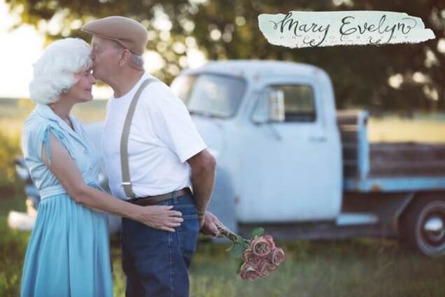 Пара відсвяткувала 57-річчя шлюбу фотосесією у стилі фільму 'Щоденник пам'яті'