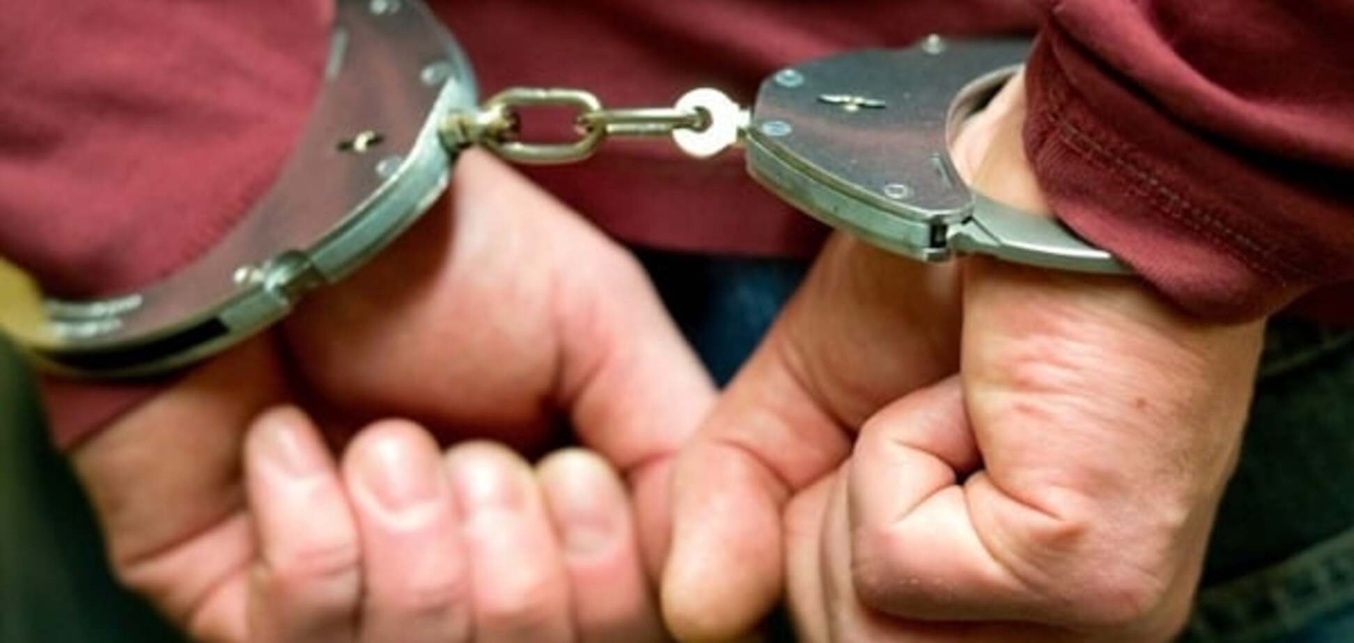 Заштовхали в машину: під Києвом поліція затримала викрадачів бізнесмена