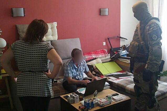 Харківські прикордонники 'наварили' на спостережних вишках мільйони гривень