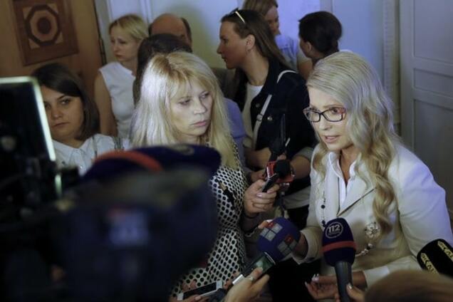 Тимошенко требует от ВР запретить отнимать у людей 'стену и пол'