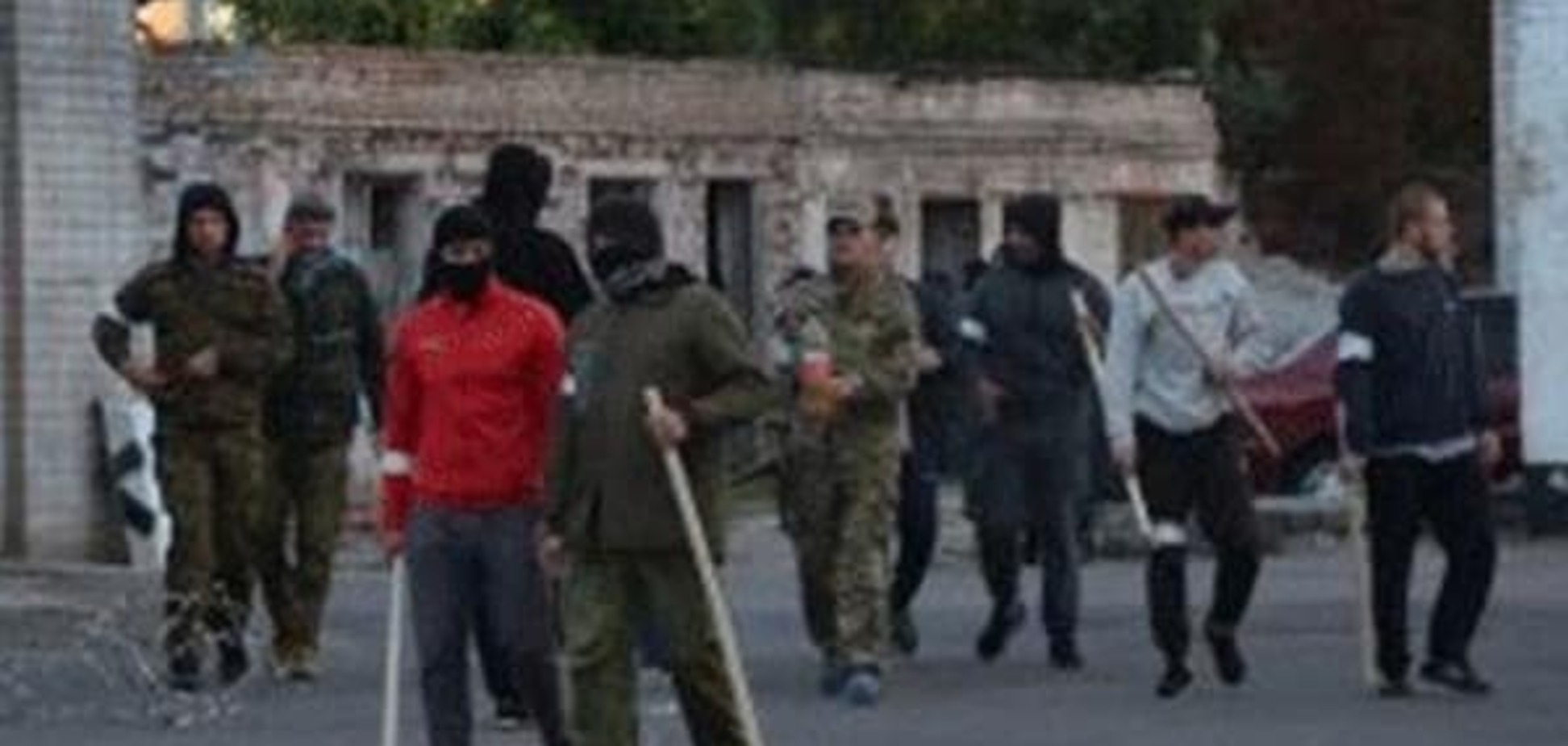 В Черкассах люди в масках пытались захватить предприятие