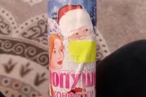 Хлопушки с Дедом Морозом