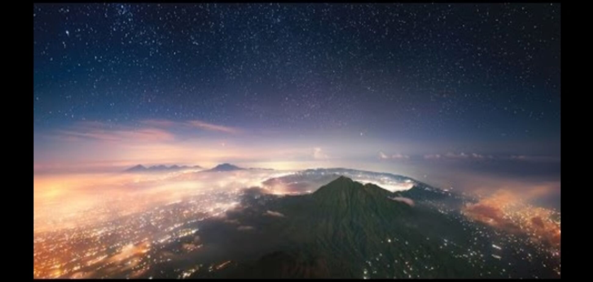 Гора Агунг (Бали) с высоты птичьего полета