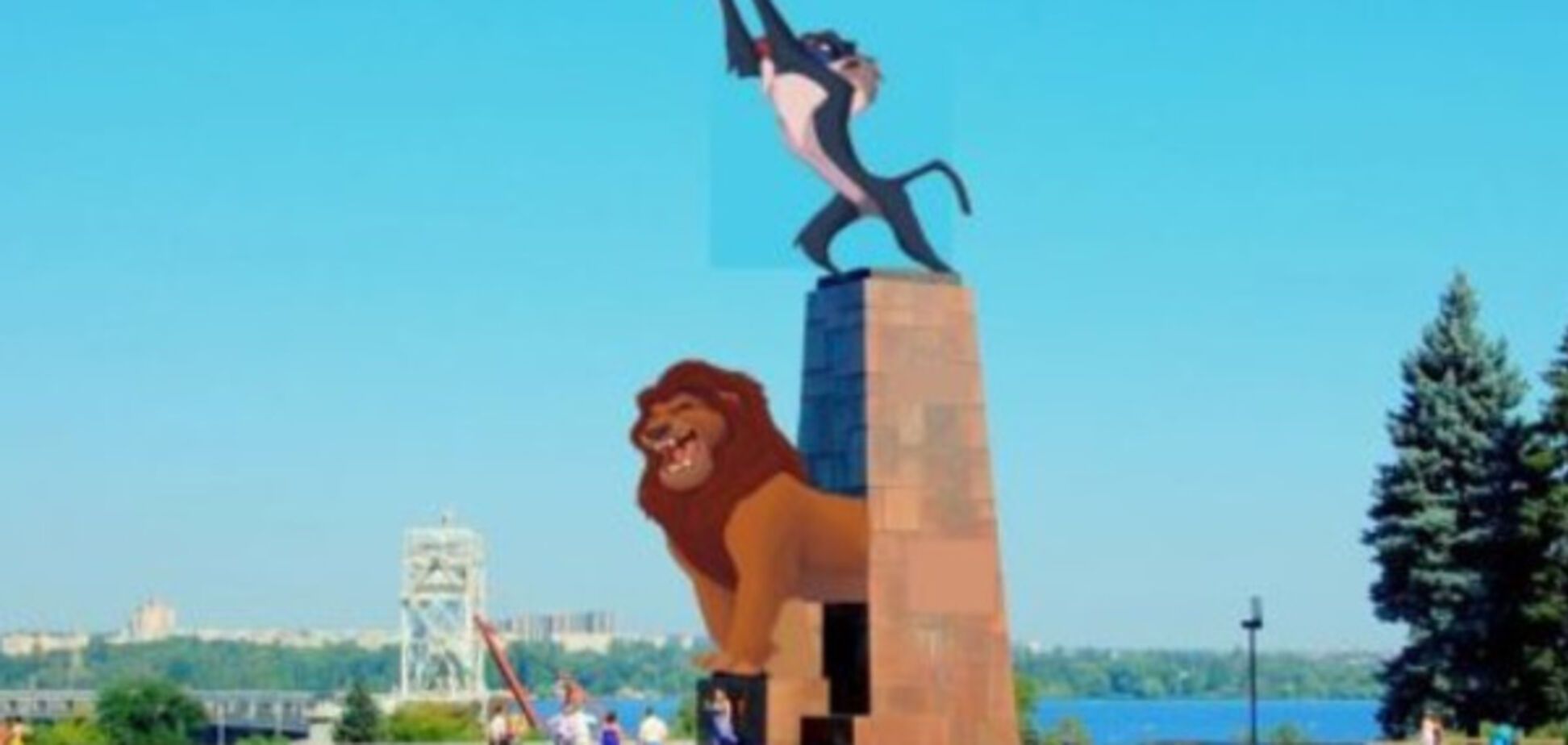 Альтернативный взгляд на памятник Ленину