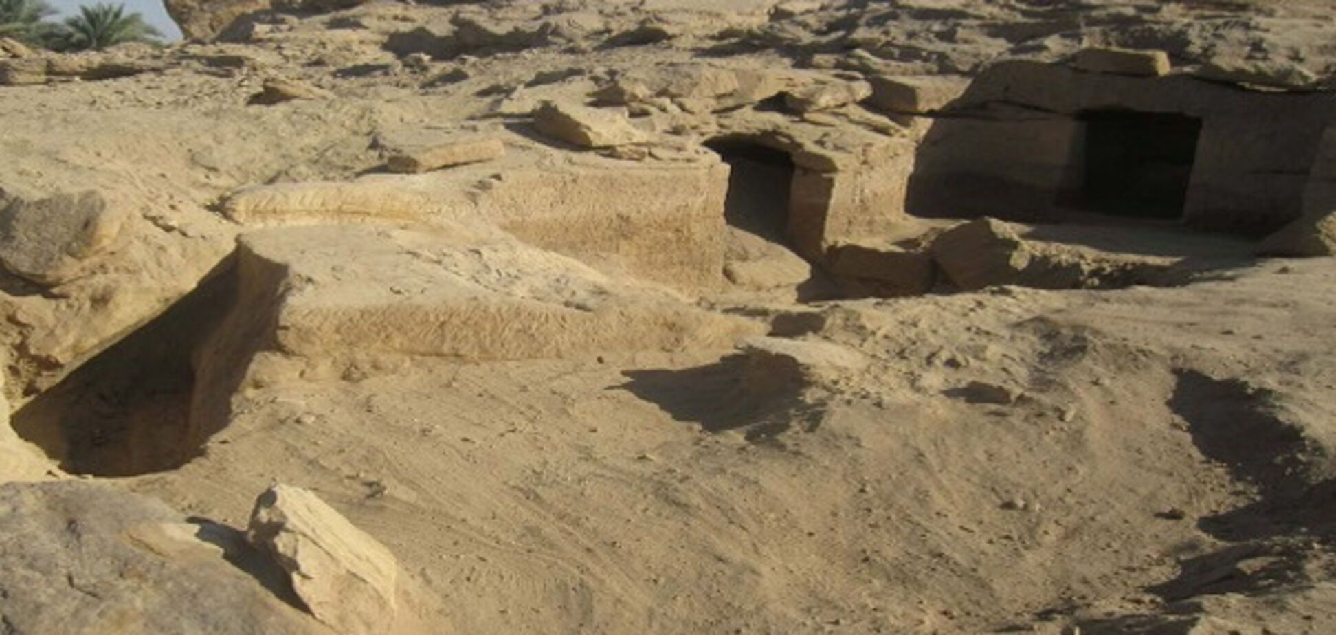 Археологи обнаружили 12 древнеегипетских гробниц времен Нового Царства