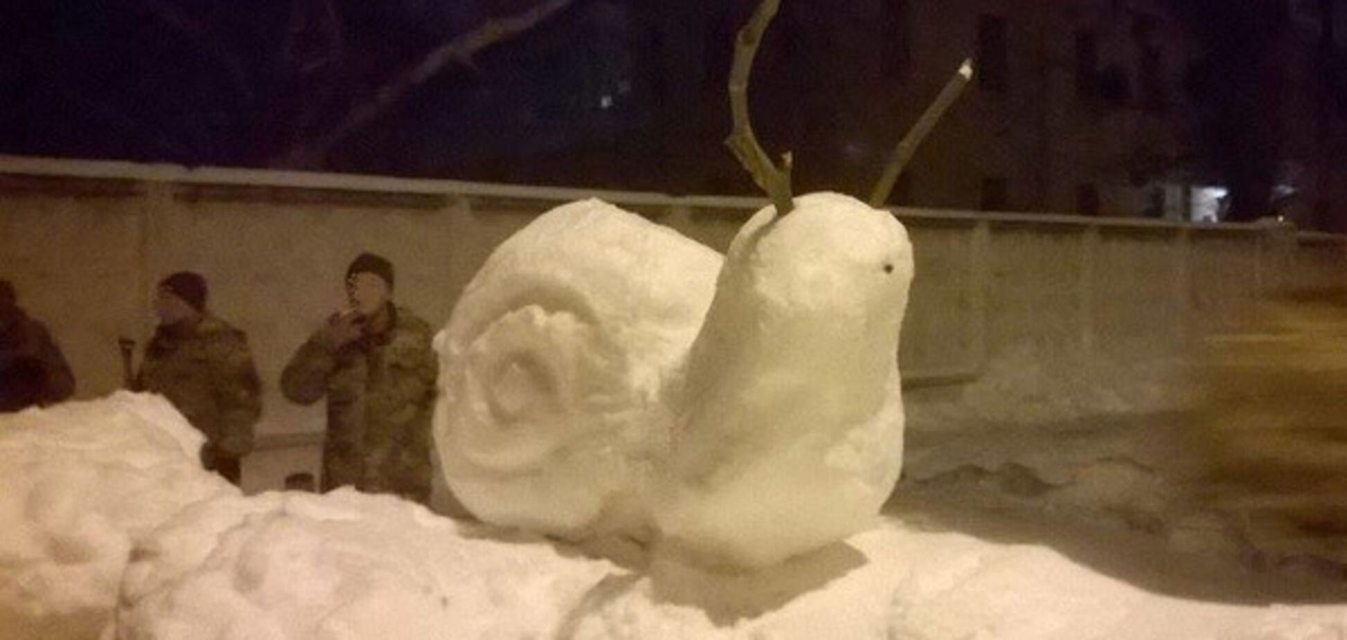 Равлик зі снігу