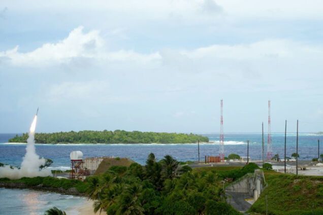 Таємна зустріч Росії та Китаю: що готують суперники США