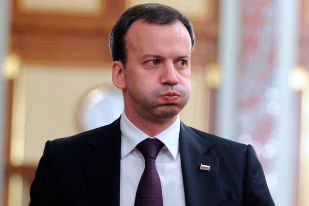 'Ох и дурак!' Российский вице-премьер оскандалился с фанатской символикой: опубликованы фото