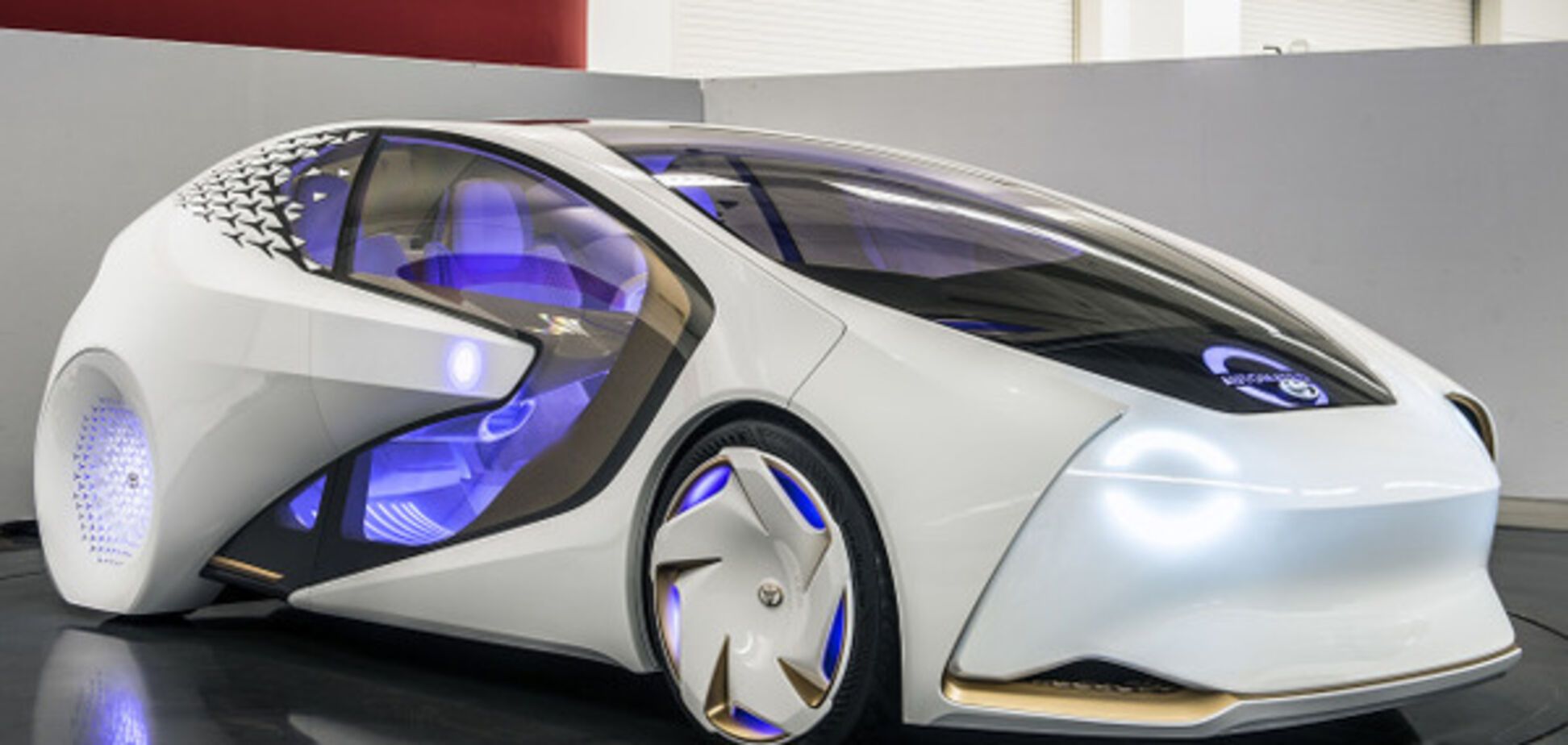 Toyota Concept-i