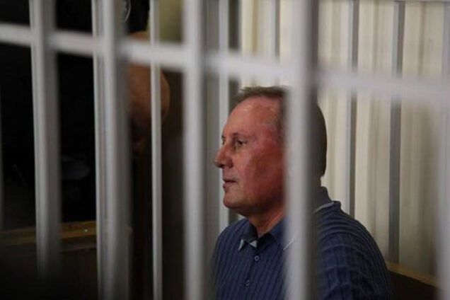 Александр Ефремов