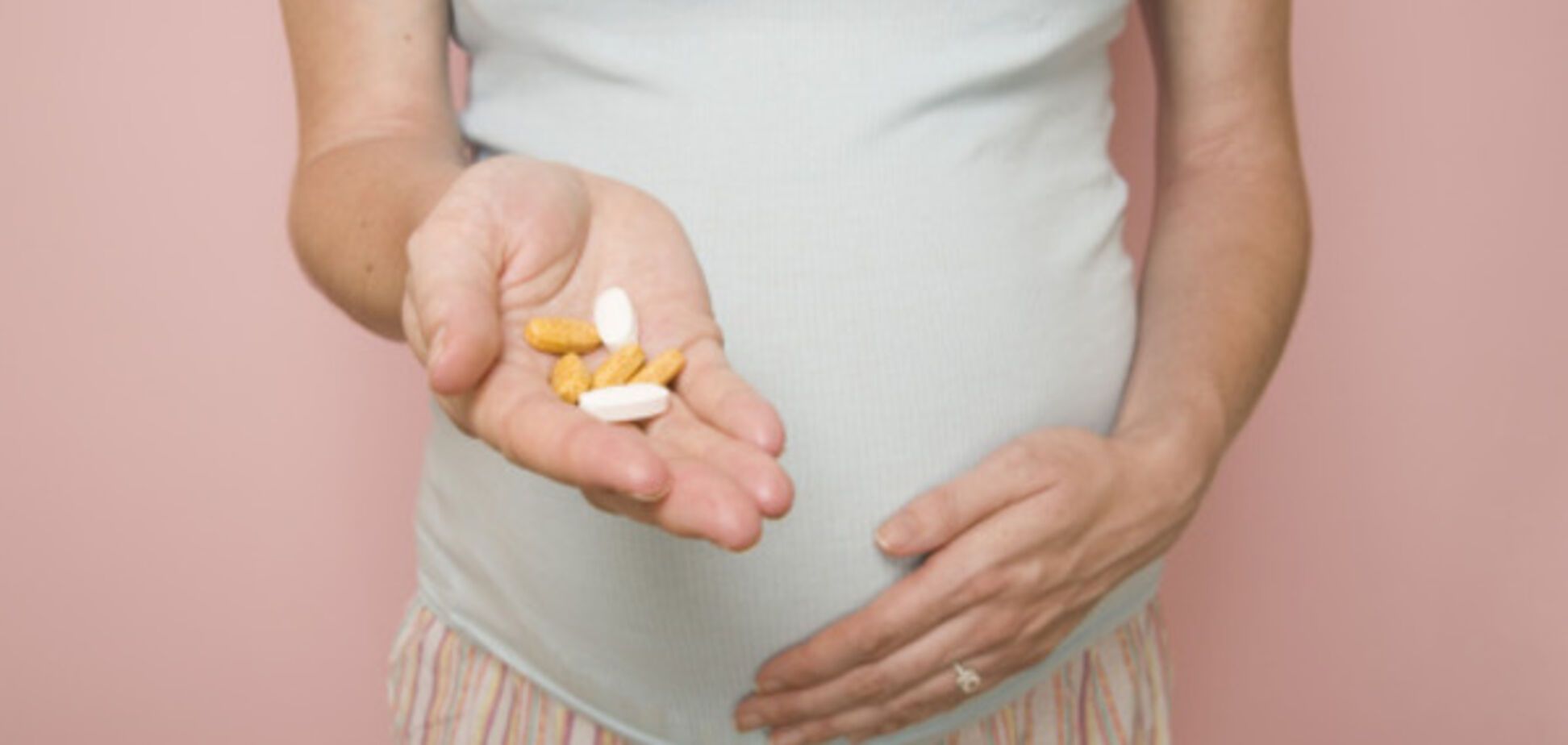 Витамины для беременных и успеваемость детей в школе: найдена взаимосвязь