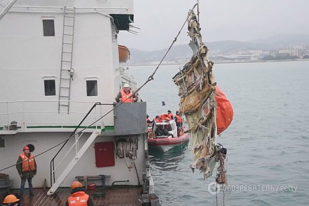 На місці катастрофи Ту-154 виявили американський бомбардувальник