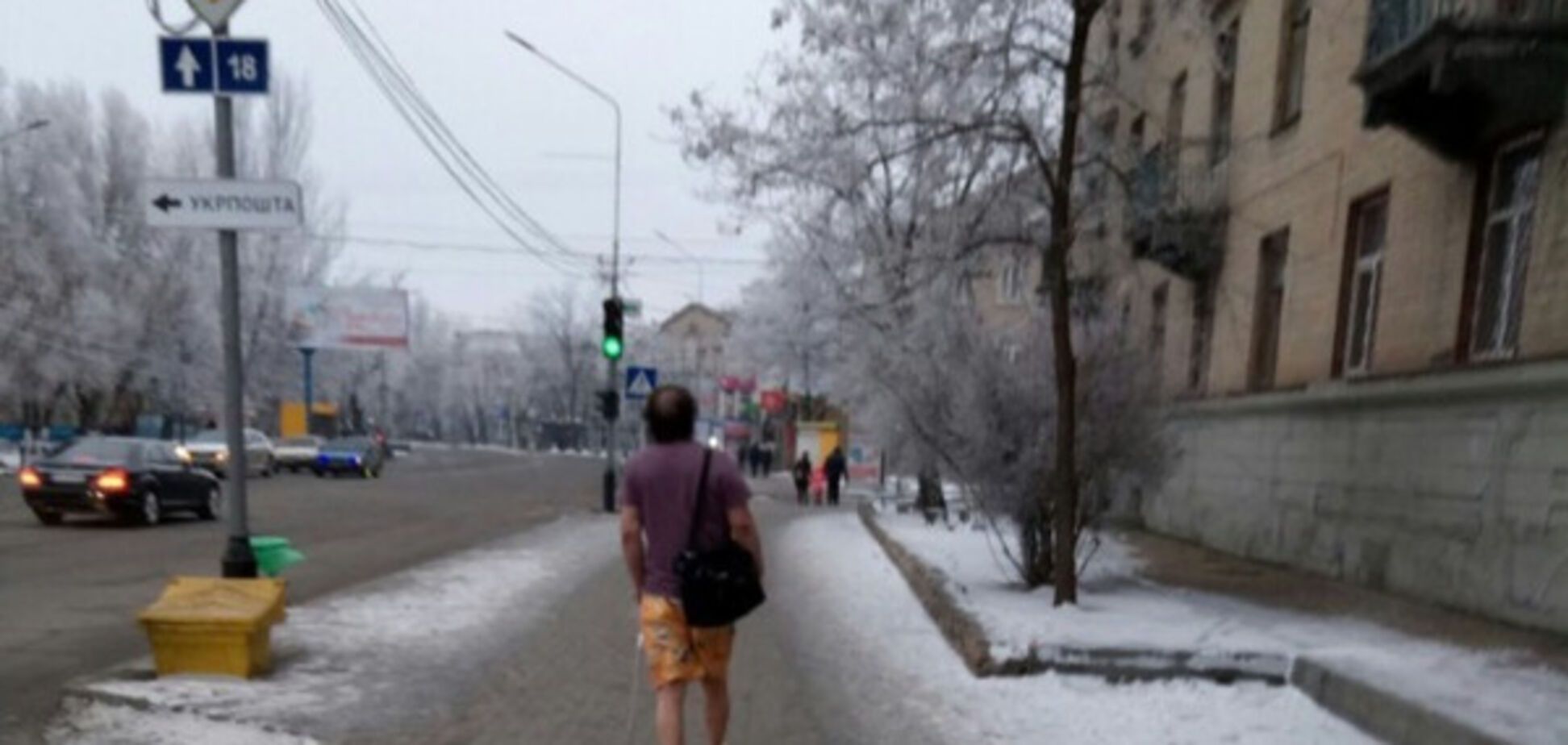 По улицам Мелитополя гулял полураздетый мужчина