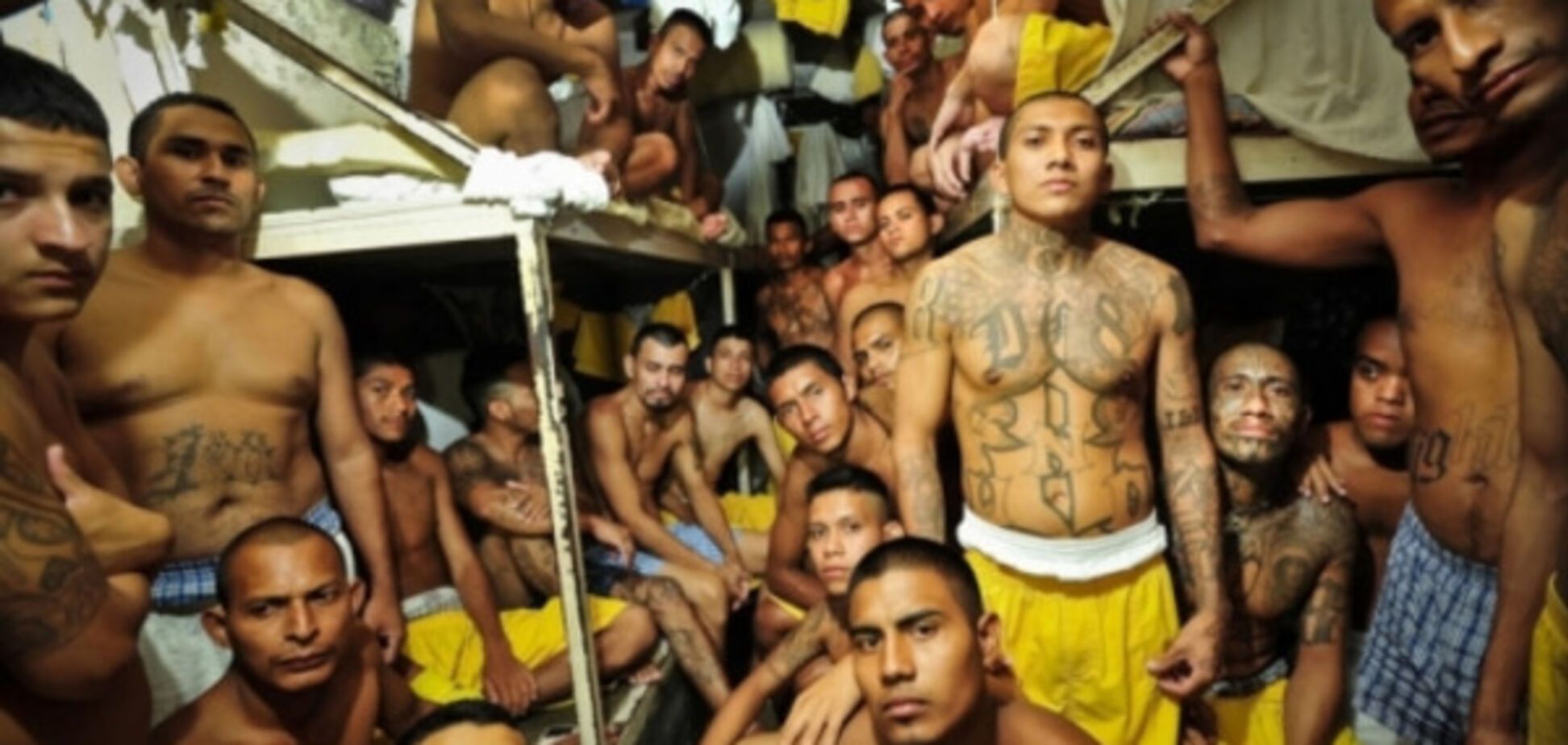 Заключенные в бразильской тюрьме