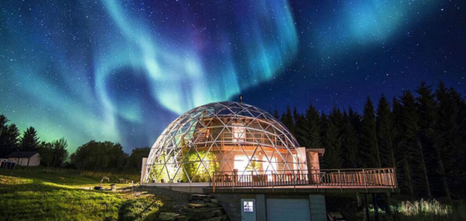 Дом под куполом