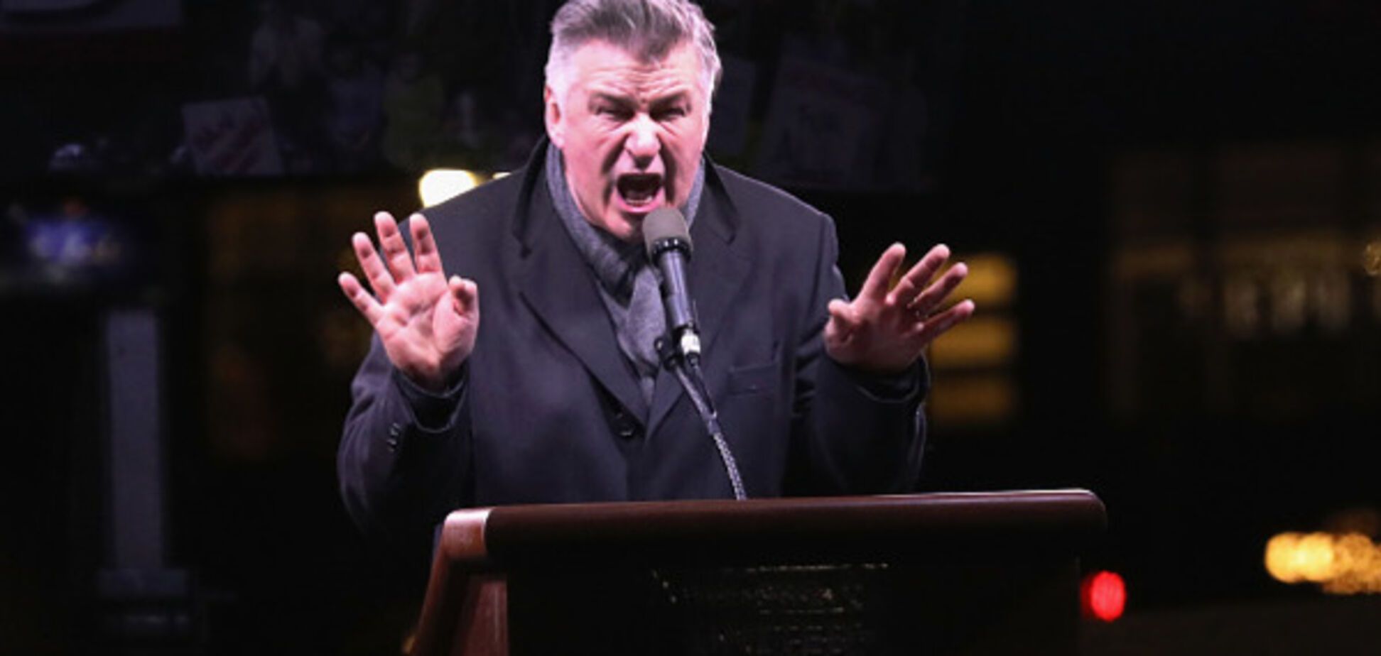 Алек Болдуин