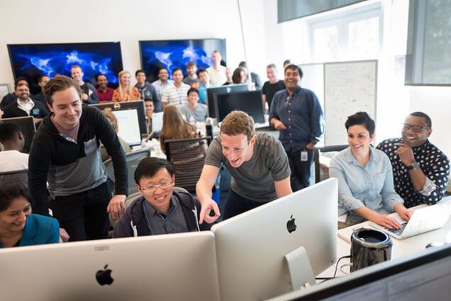 Марк Цукерберг, Facebook