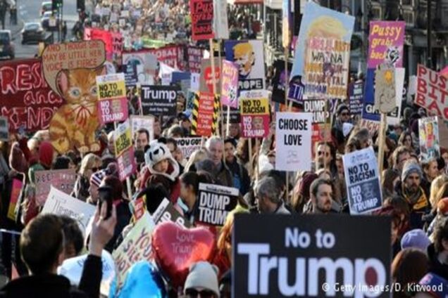Марші жінок проти Трампа у США: сотні тисяч учасників і 'революція любові' від Мадонни
