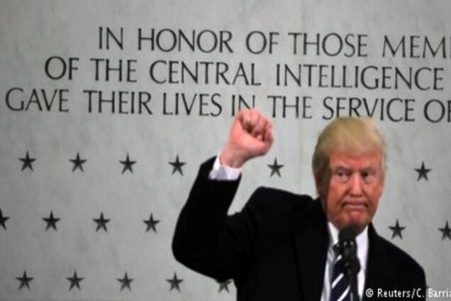 Трамп заявив про довіру до спецслужб і звинуватив ЗМІ у брехні