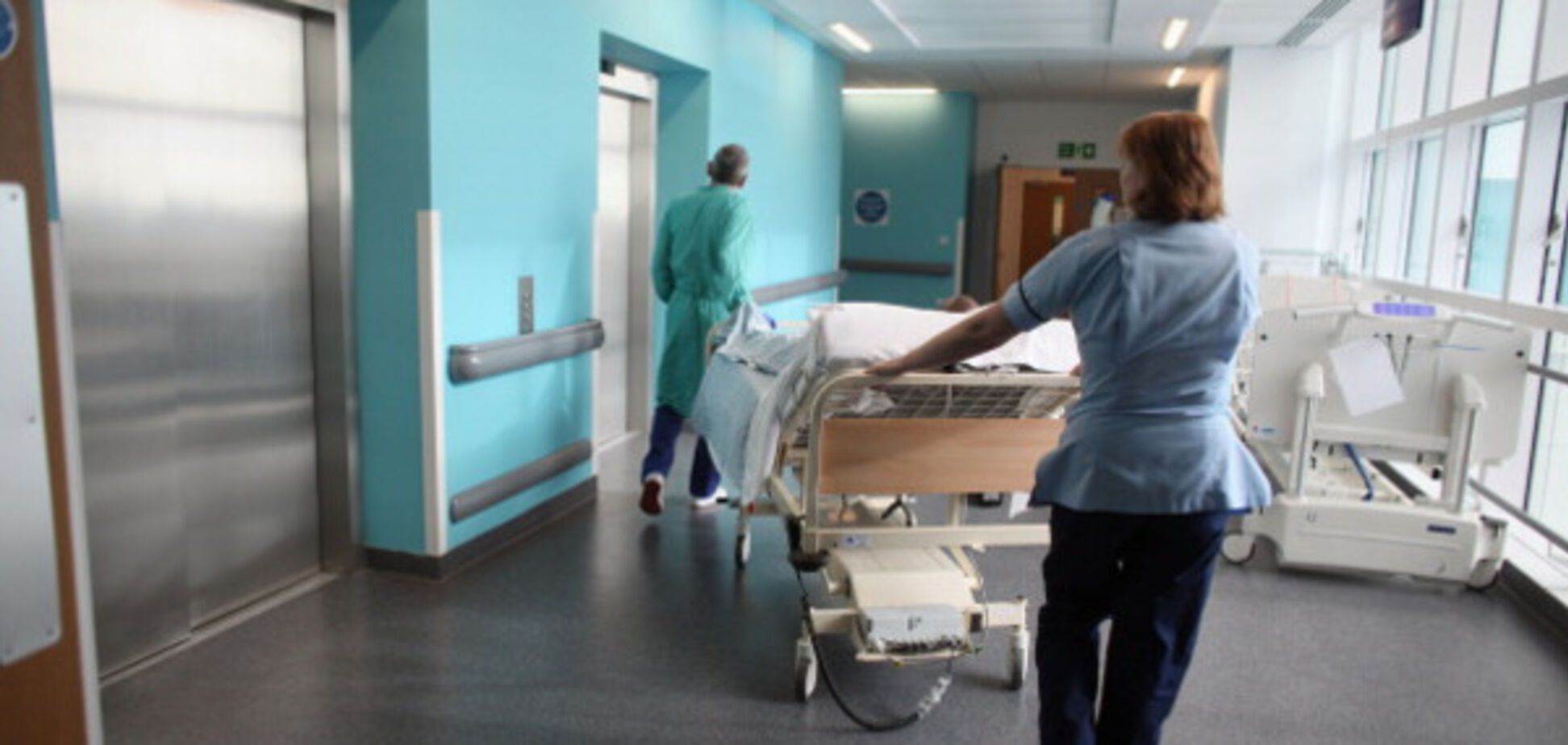 Лечат или 'калечат': что происходит в больницах Киева
