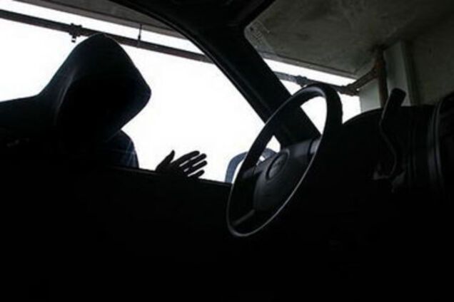 Патрульные случайно задержали разыскиваемого преступника