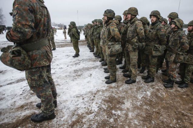 Военные в Литве