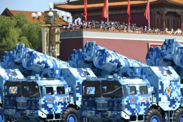 Китай плотно прихватил причинное место Кремля