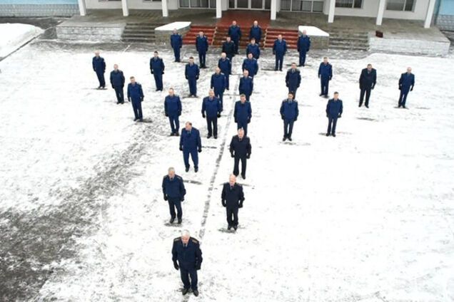 Військові авіатори ЗСУ вразили відповіддю на 22 Pushup Challenge