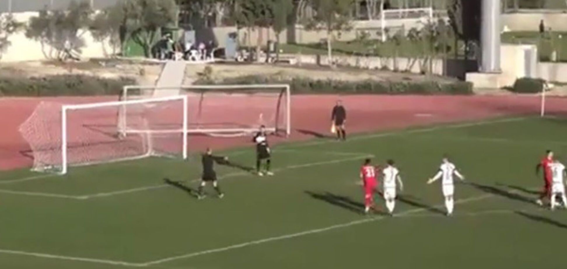 Футболисты