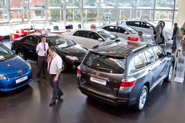 автомобильный салон