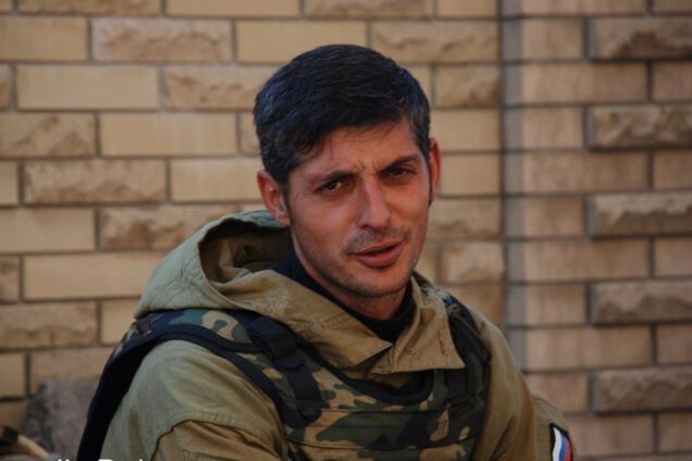 Михаил Толстых, Гиви