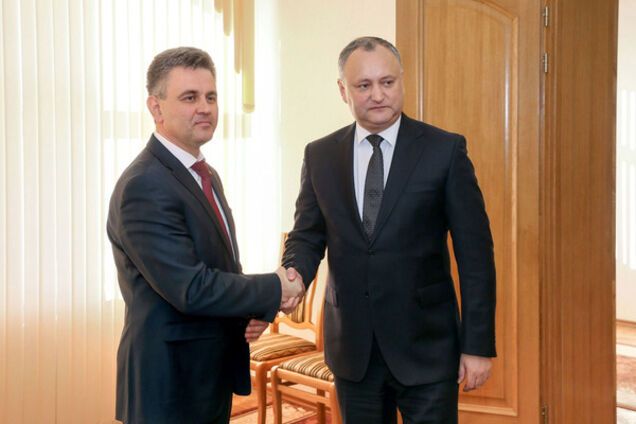 Красносельський та Додон