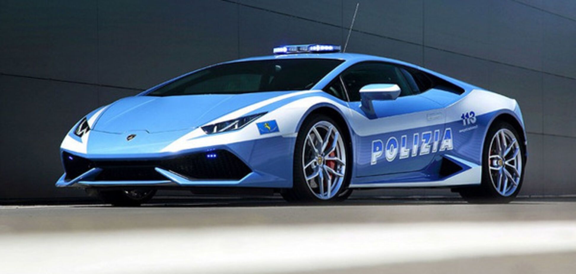 полицейский Lamborghini Huracan в Италии