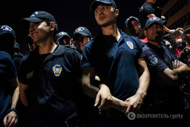 Полиция Турции