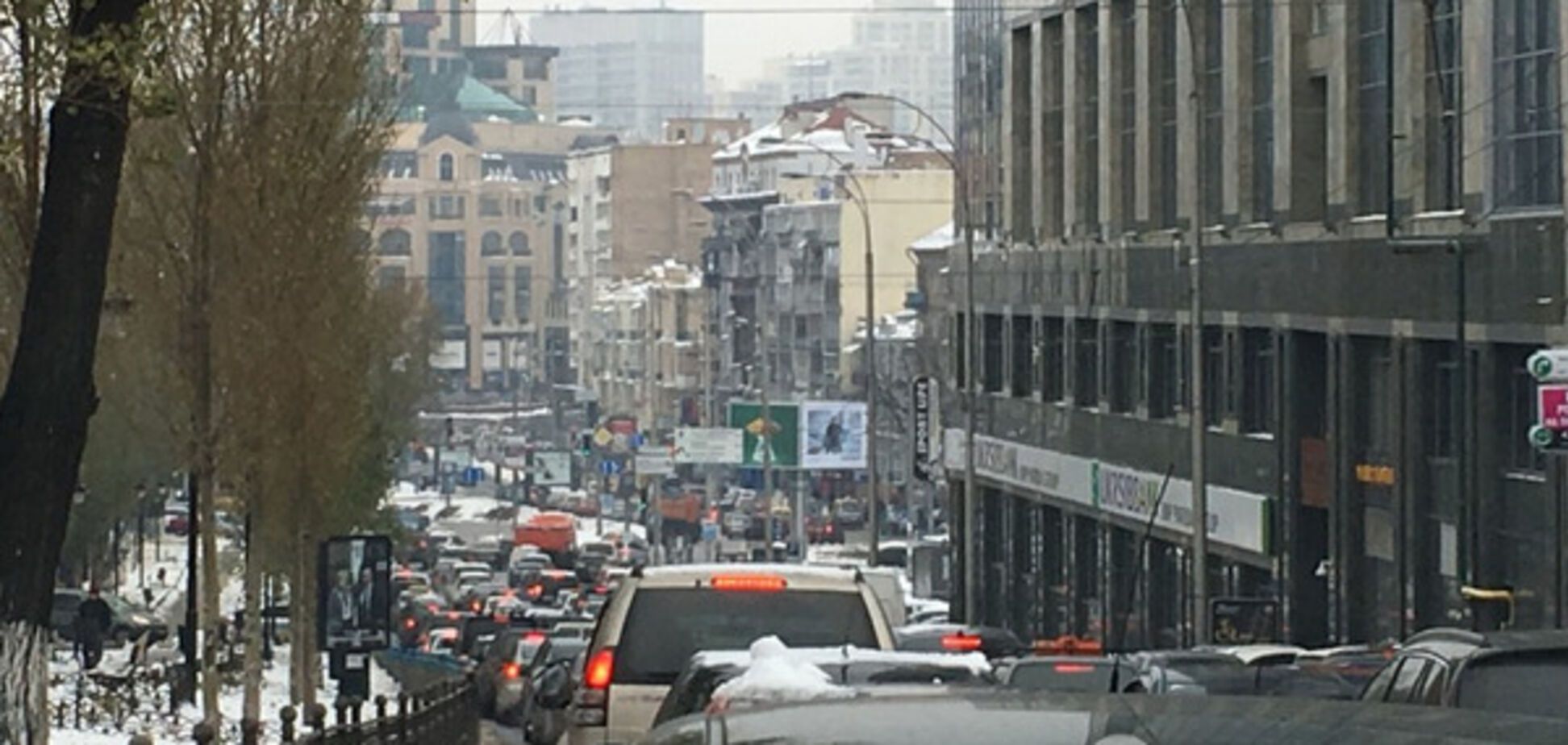 Загруженная дорога в Киеве