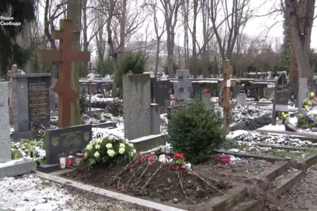 Могила Александра Олеся