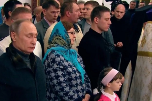 Путин в храме