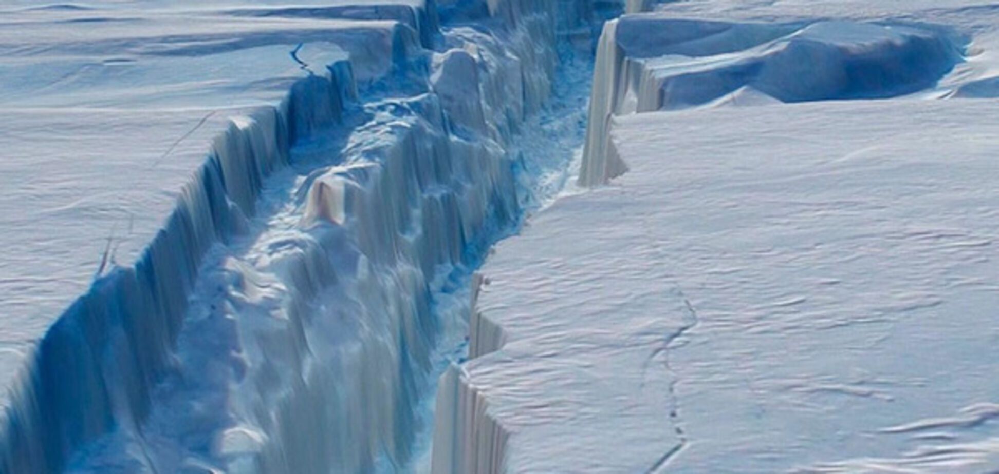 разлом в леднике