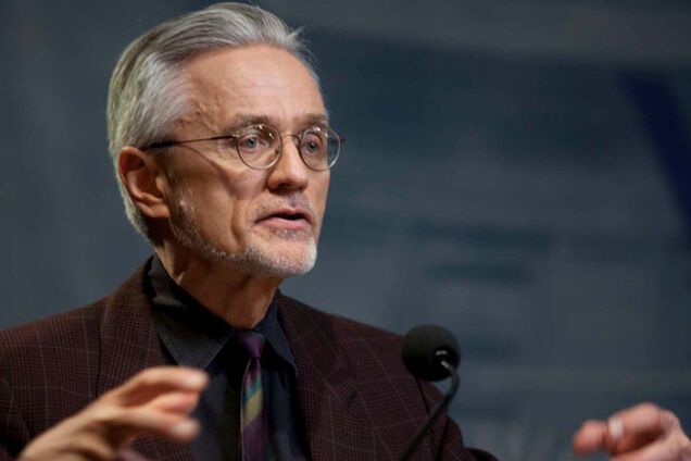 Александр Мотыль