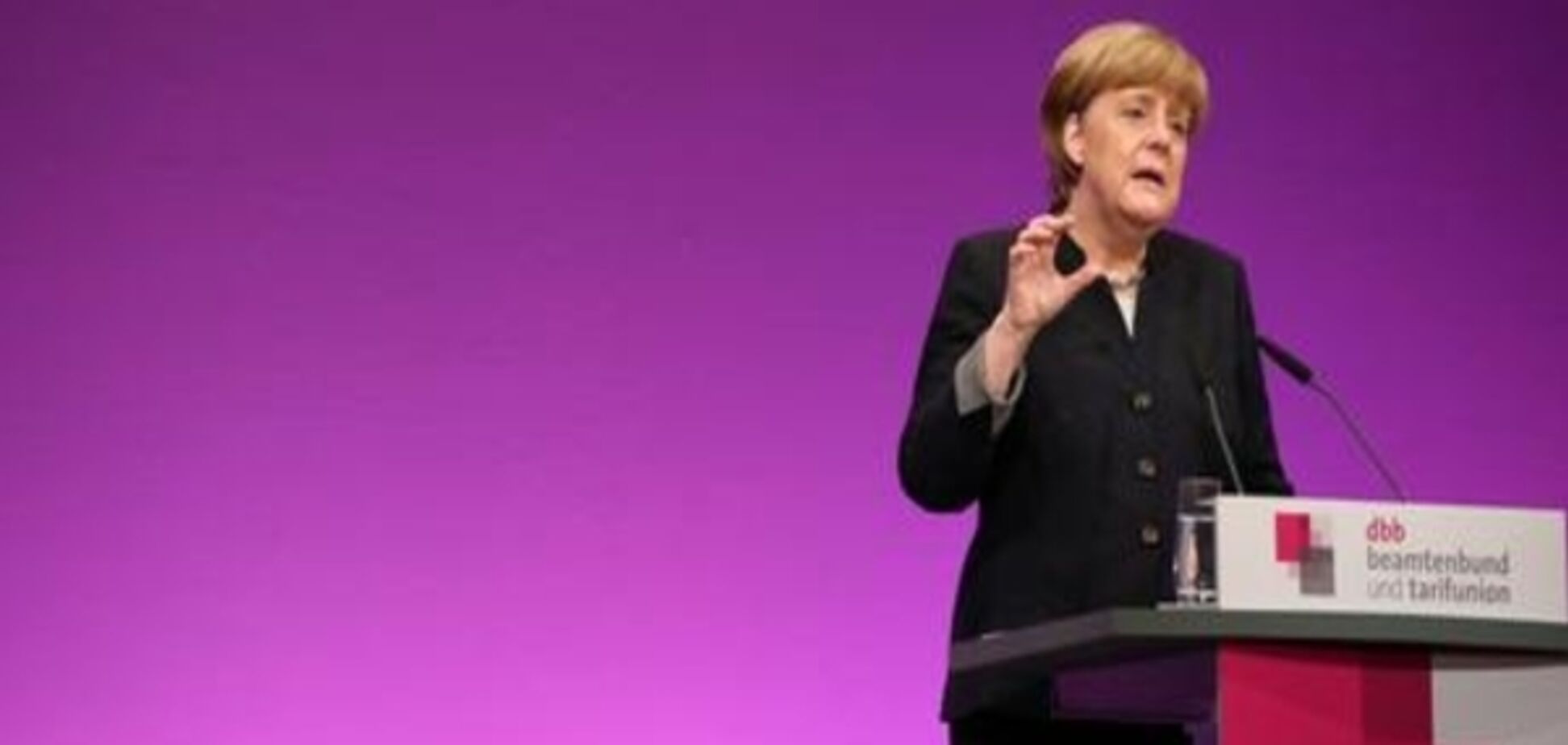 Меркель пообіцяла 'термінові заходи' після теракту в Берліні