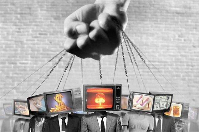 Четвертый год тужатся представить войну гражданской