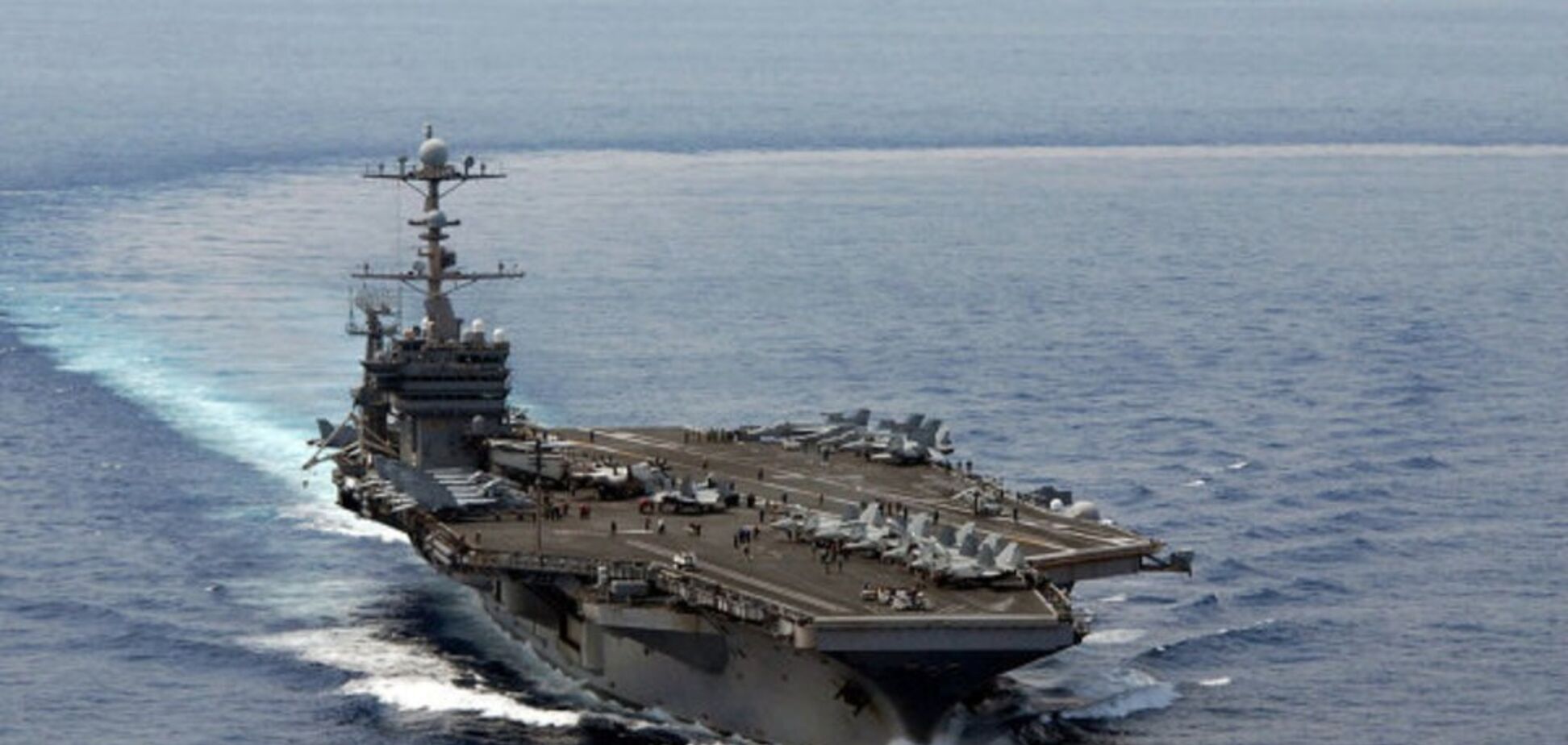 авианосец 'Рональд Рейган'